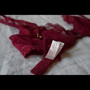 Victoria’s Secret very sexy burgundy lace bra 36B